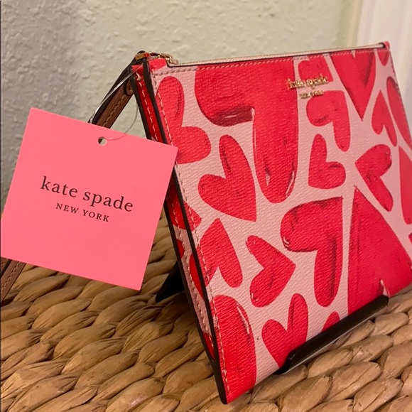 kate spade Handbags - SALE!! Kate spade heart wristlet